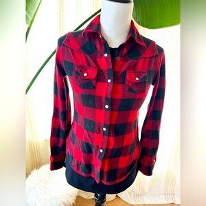 Snap button flannel